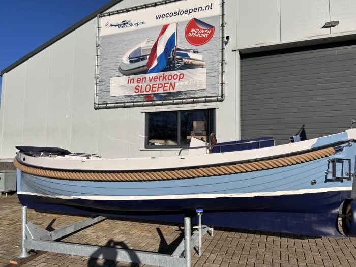 Lichtblauwe sloep weco 635, open boot kopen