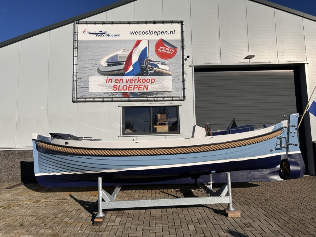 Lichtblauwe sloep weco 635, open boot kopen